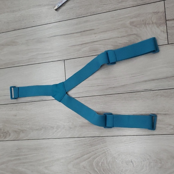 Girl's snow pants with suspenders (fit like a 5) - Picture 10 of 10